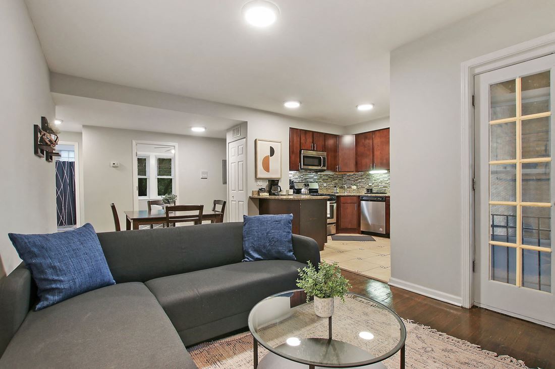 4501-4503 N Milwaukee/5116-22 Sunnyside Apartments photo